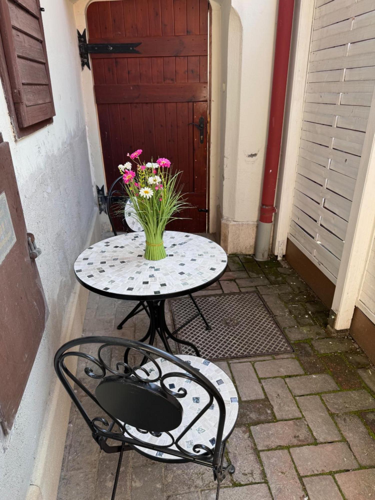 Apartamento Safit-Mandala Mosonmagyaróvár Exterior foto